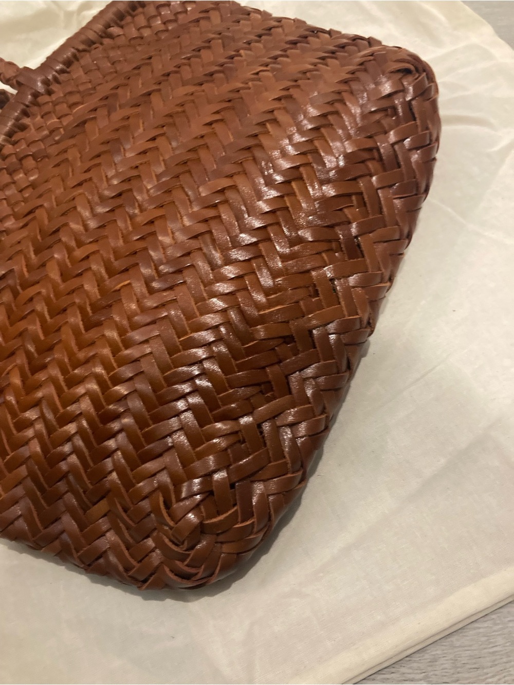 Dragon Diffusion Mini Flat Gora Leather Shoulder Bag - Picture 10 of 11